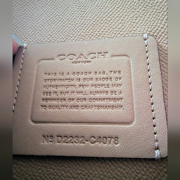 Coach Tatum Carryall Leather Women's Bag Taupe New - Picture 9 of 12